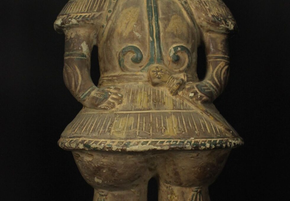 古代美術 出土不明品 加彩 特大 武人立像 埴輪 高71㎝ を買い取りいたしました。
