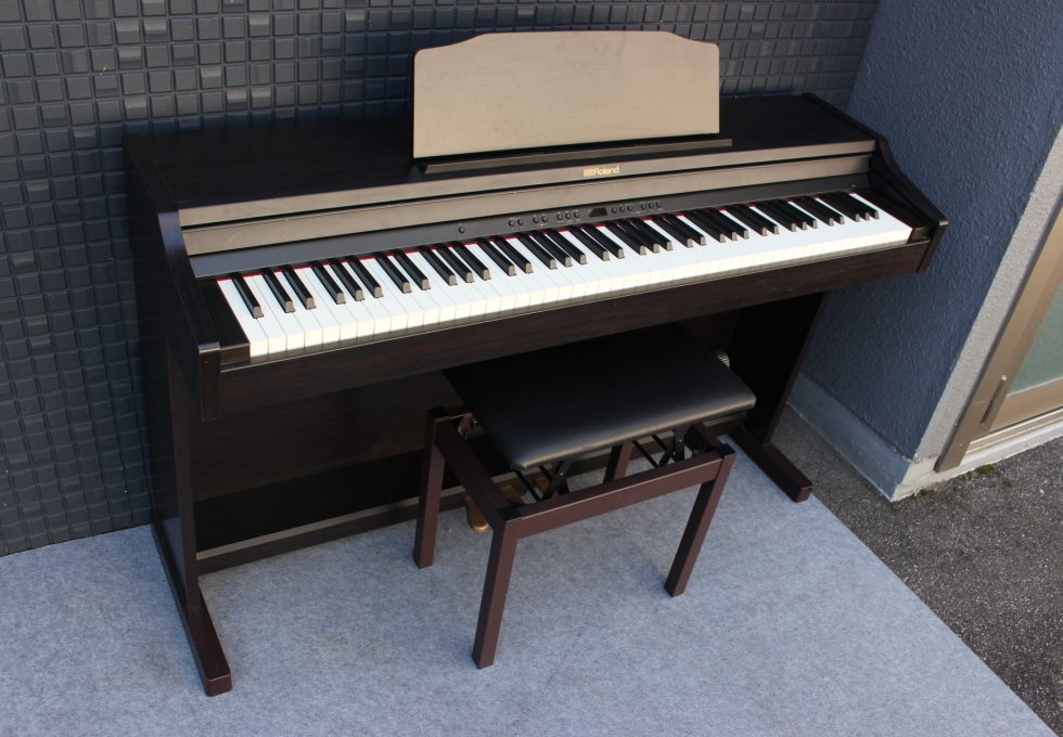 ローランド 電子ピアノを買取りいたしました。