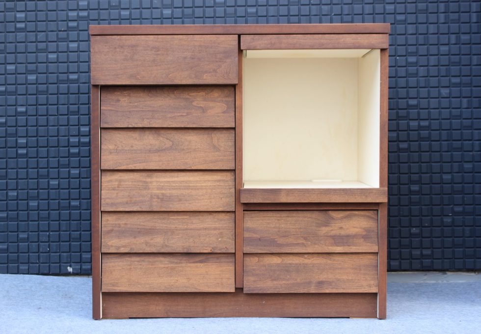 ウニコ トゥオ レジカウンターを買取りいたしました。