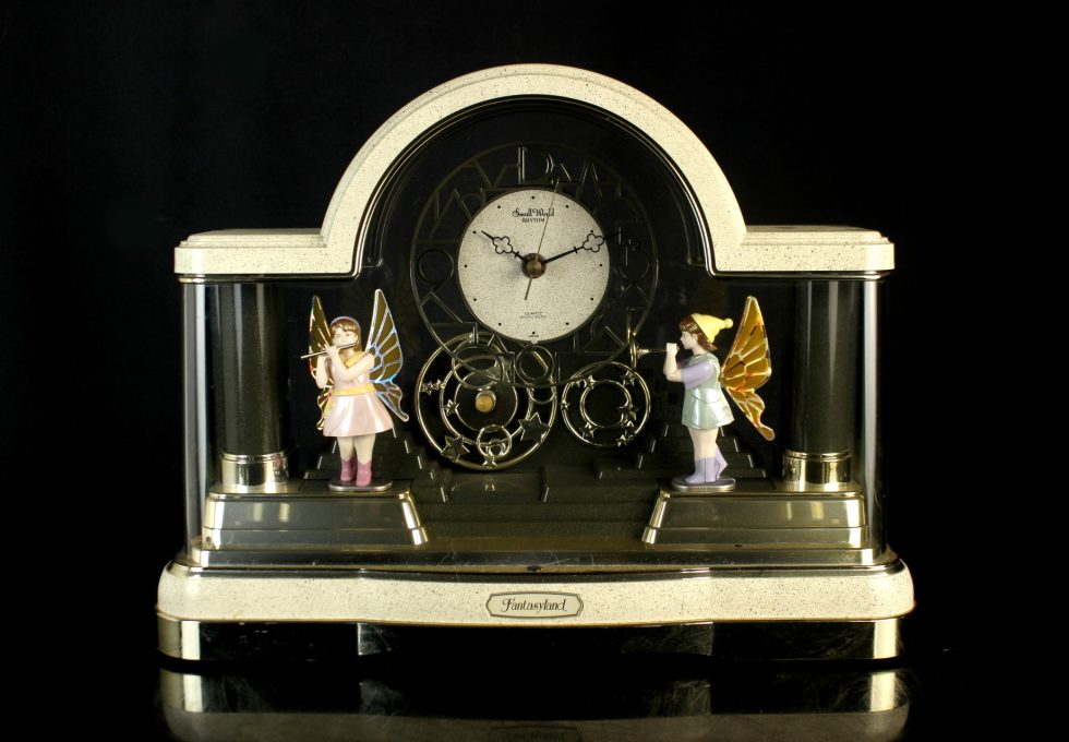 リズム時計工業 からくり置時計を買取りいたしました。