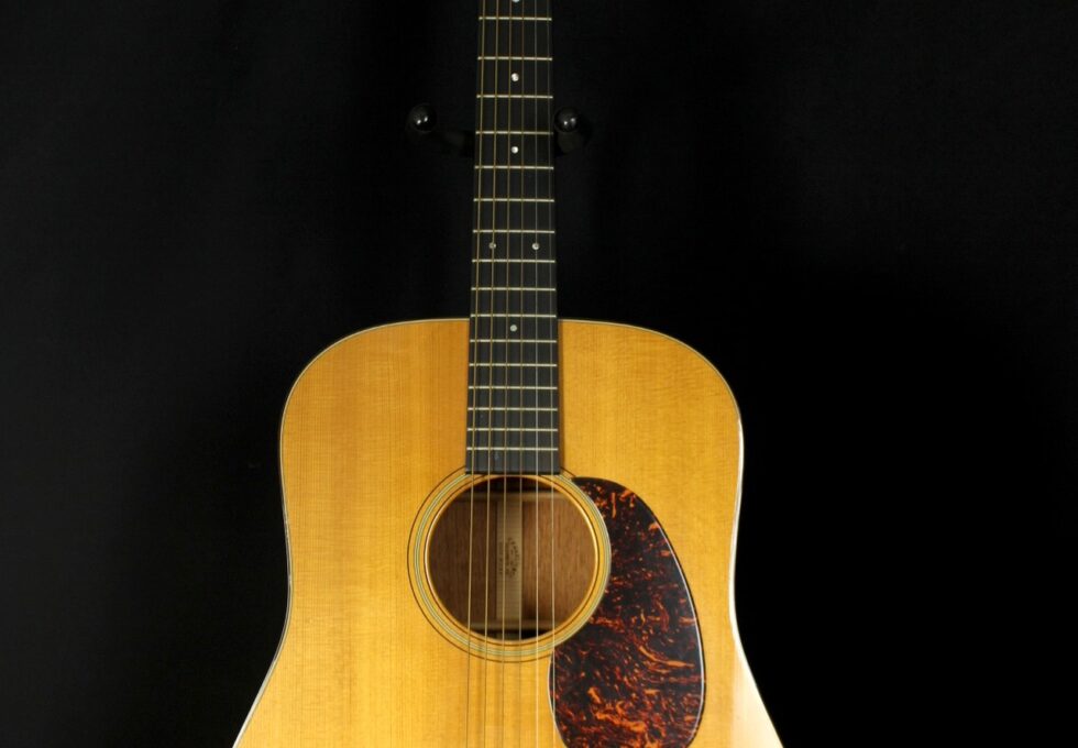 Martin D-18【1833製】 マーティンを買い取りいたしました。