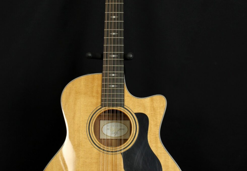Taylor GUITARS テイラー ギター 356ce 12弦 2017年製 エレアコ ケースを買い取りいたしました。
