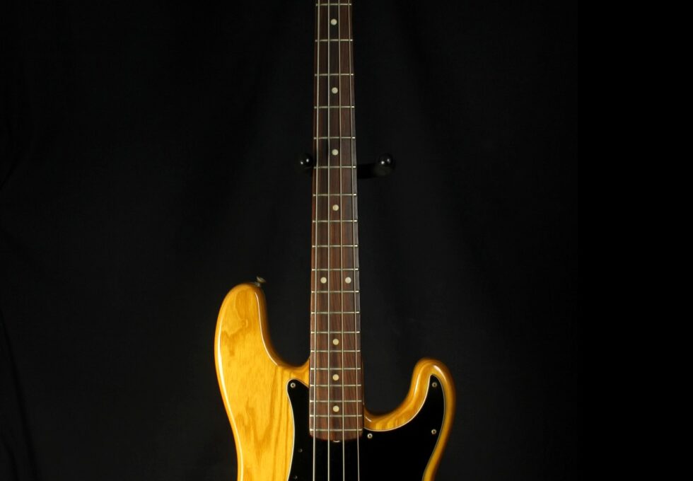 Fender フェンダー USA Precision Bass 1978-1979年製 を買い取りいたしました。