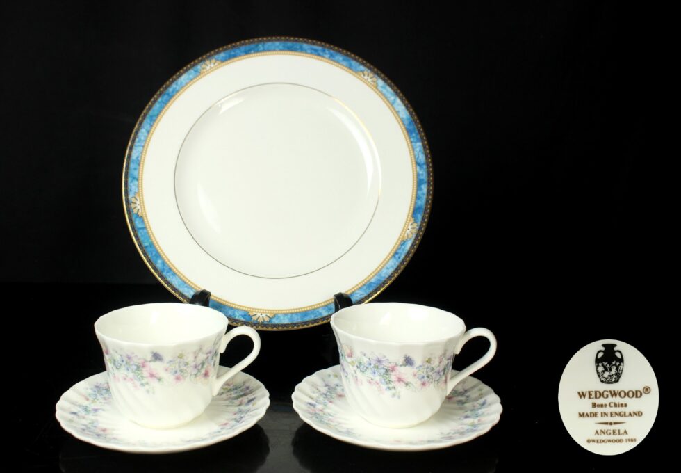 ウエッジウッド WEDGWOOD プレート径27cm カップソーサを買取いたしました。