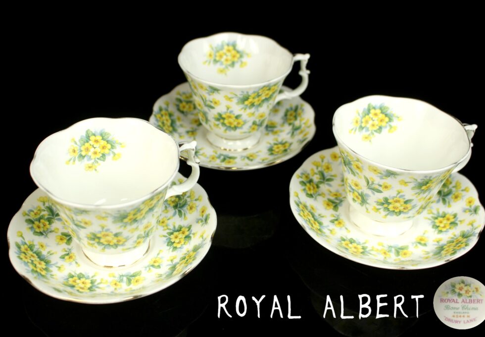 ROYAL ALBERT ロイヤルアルバート ドルリーレーン カップ＆ソーサ 3客を買取りいたしました。
